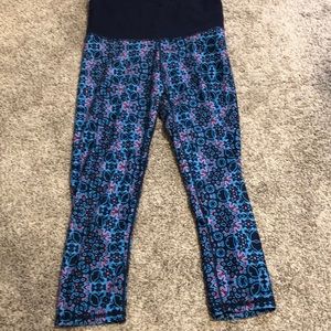Fabletics patterned cropped leggings